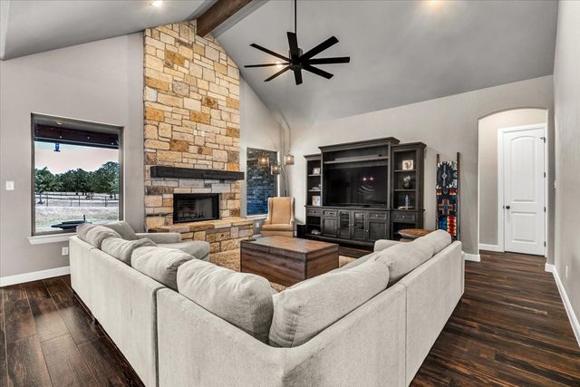 127 Paradise Oaks Court, Paradise, TX 76073