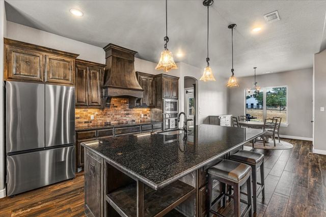 127 Paradise Oaks Court, Paradise, TX 76073