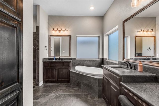 127 Paradise Oaks Court, Paradise, TX 76073