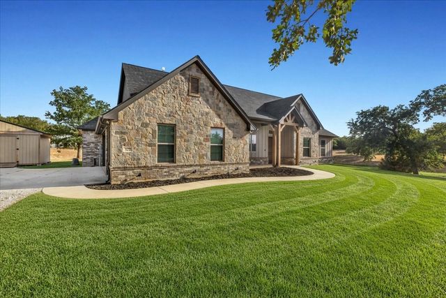 127 Paradise Oaks Court, Paradise, TX 76073