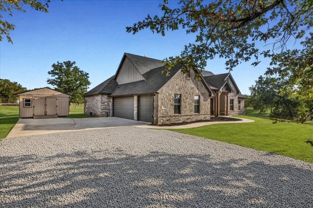 127 Paradise Oaks Court, Paradise, TX 76073 — photo 5