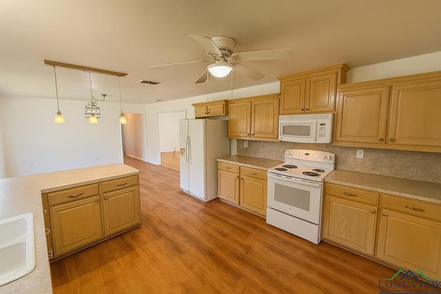 2669 Mustang Rd, Gilmer, TX 75645