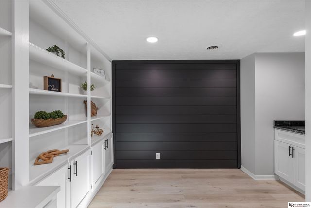 13006 S 35th Street, Bellevue, NE 68123