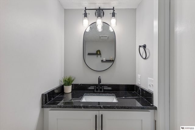 13006 S 35th Street, Bellevue, NE 68123