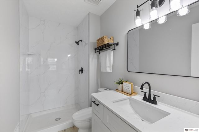 13006 S 35th Street, Bellevue, NE 68123