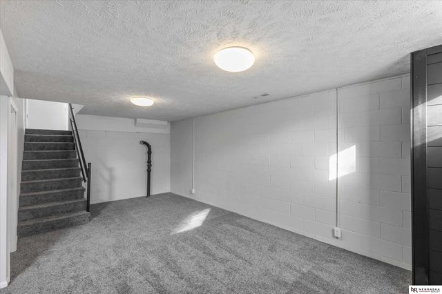 13006 S 35th Street, Bellevue, NE 68123