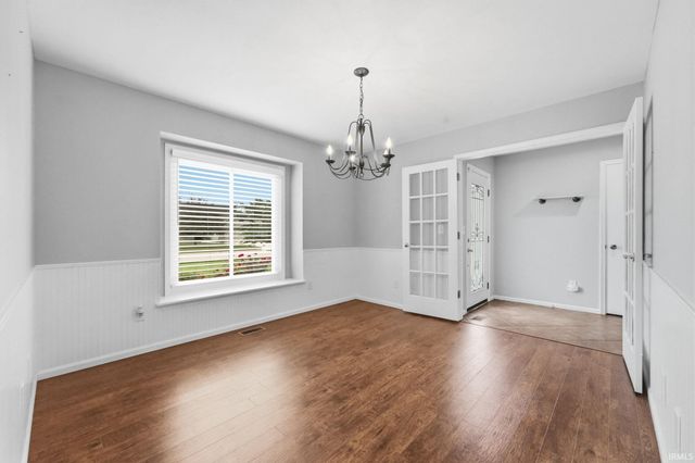 624 Woodland Springs Place, Fort Wayne, IN 46825