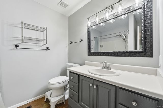 624 Woodland Springs Place, Fort Wayne, IN 46825