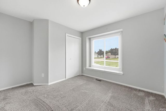 624 Woodland Springs Place, Fort Wayne, IN 46825