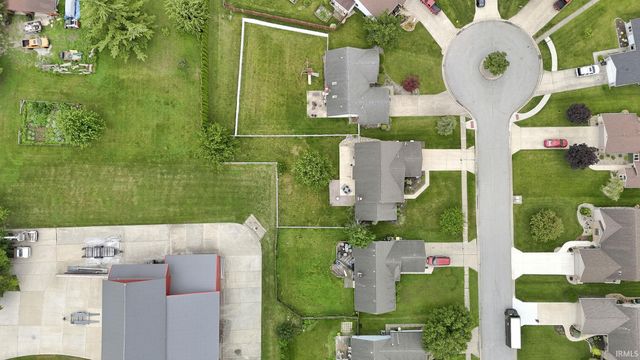 624 Woodland Springs Place, Fort Wayne, IN 46825