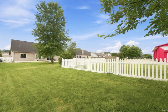 624 Woodland Springs Place, Fort Wayne, IN 46825