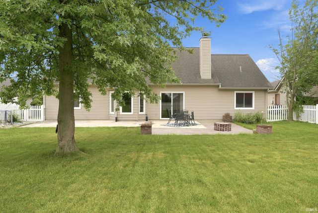 624 Woodland Springs Place, Fort Wayne, IN 46825