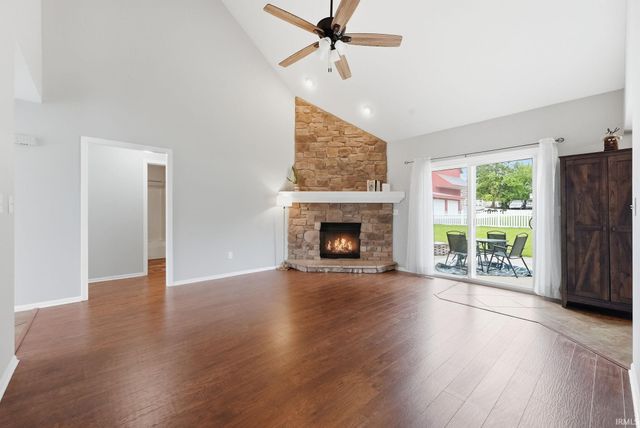 624 Woodland Springs Place, Fort Wayne, IN 46825