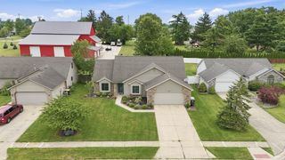 624 Woodland Springs Place, Fort Wayne, IN 46825