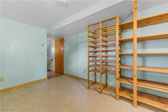 2406 Nottingham Street NW, Massillon, OH 44646