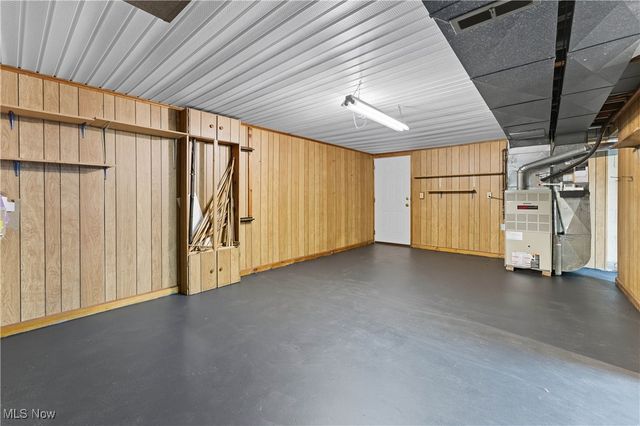 2406 Nottingham Street NW, Massillon, OH 44646