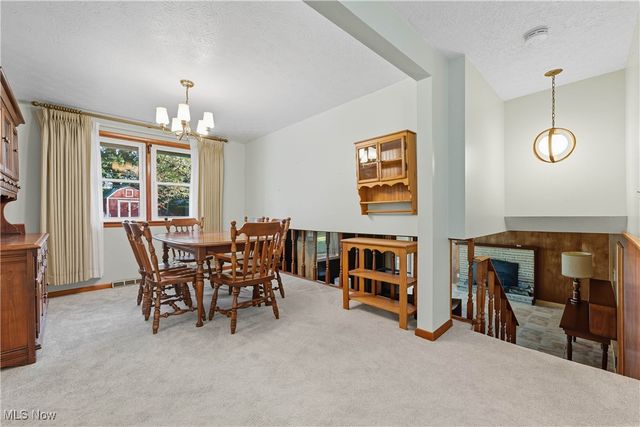 2406 Nottingham Street NW, Massillon, OH 44646