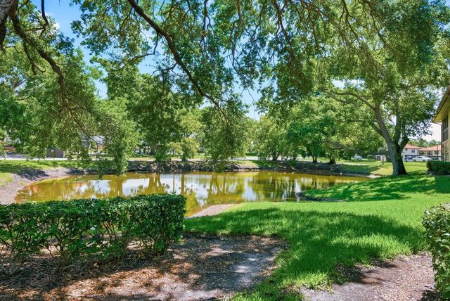 2614 HAMMOCK COURT 2614, Clearwater, FL 33761