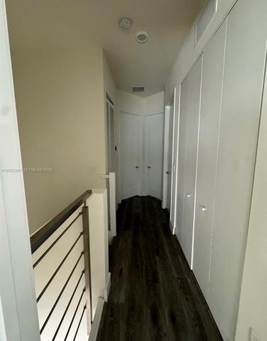 6472 NW 103rd Pl, Doral, FL 33178
