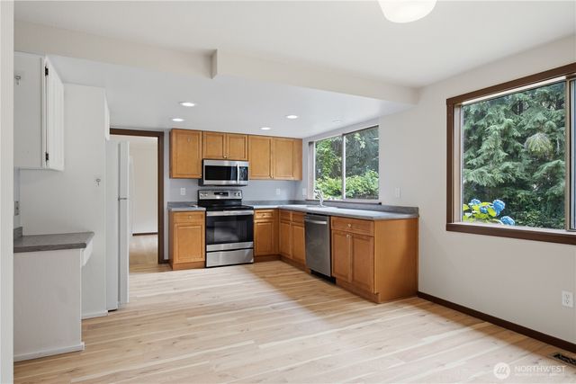 13116 233rd Avenue SE, Issaquah, WA 98027