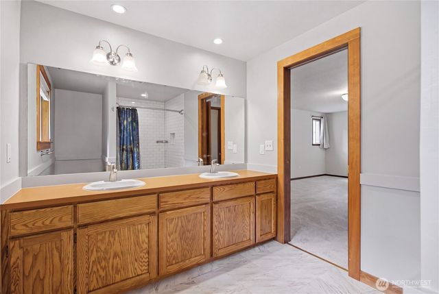 13116 233rd Avenue SE, Issaquah, WA 98027
