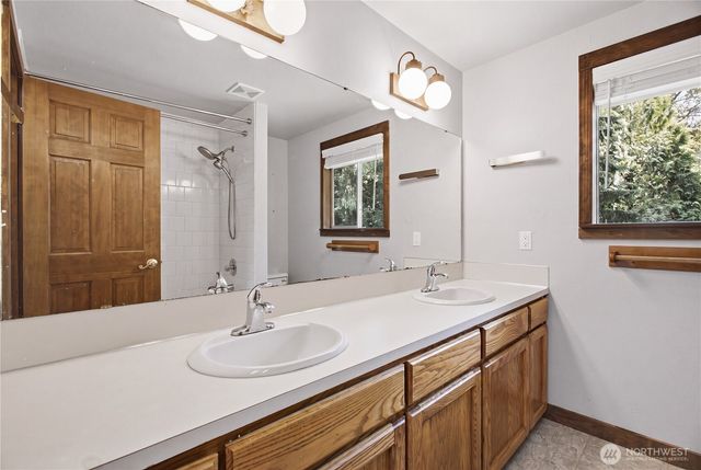 13116 233rd Avenue SE, Issaquah, WA 98027
