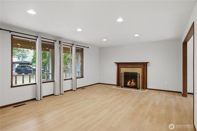 13116 233rd Avenue SE, Issaquah, WA 98027