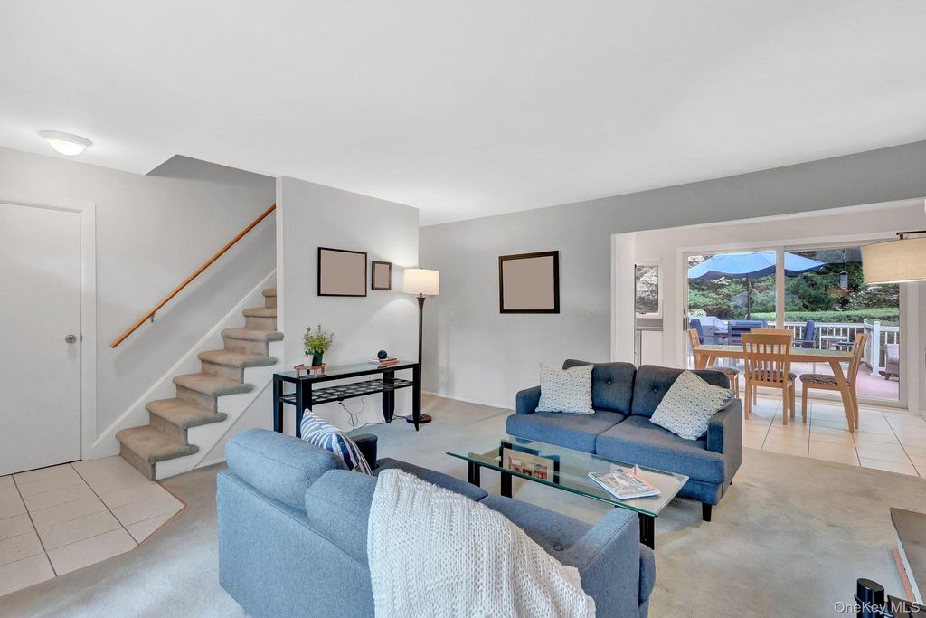 43 Huyler Court, Setauket, NY 11733 — photo 5