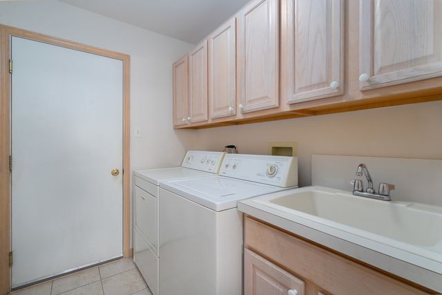 1078 Amber Drive, Lemont, IL 60439