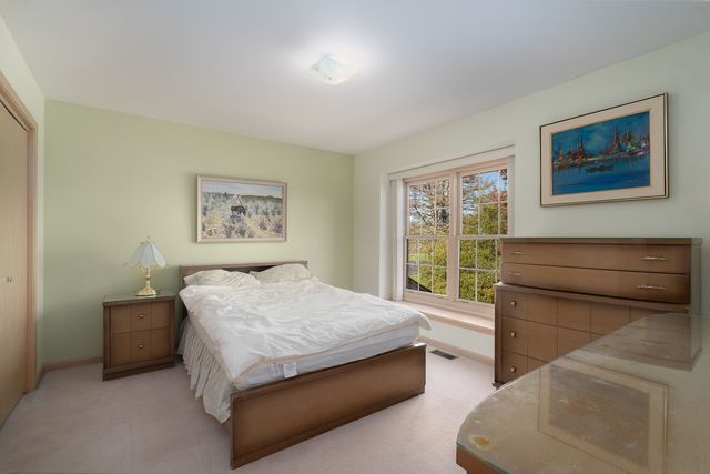 1078 Amber Drive, Lemont, IL 60439