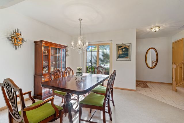 1078 Amber Drive, Lemont, IL 60439