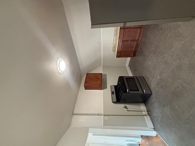 11201 S Normal Avenue, Chicago, IL 60628