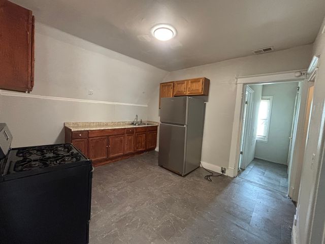 11201 S Normal Avenue, Chicago, IL 60628