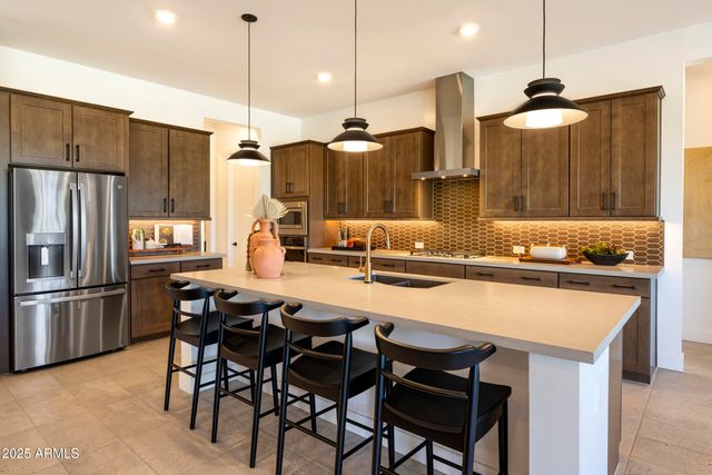 3820 W WHISPERING HILLS Drive, Laveen, AZ 85339