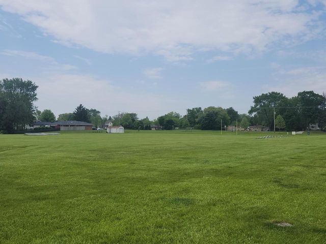 1784 Hickory STREET, South Milwaukee, WI 53172