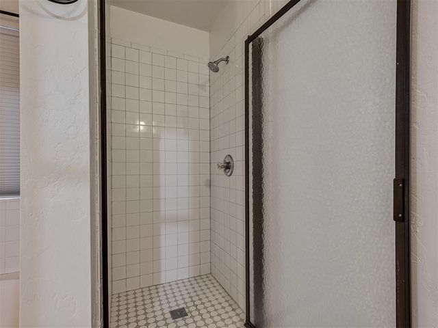 1909 Fair Meadow Drive, Edmond, OK 73003