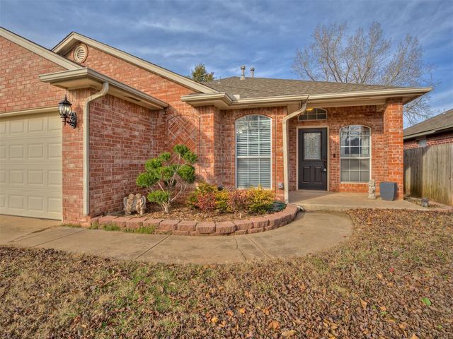 1909 Fair Meadow Drive, Edmond, OK 73003