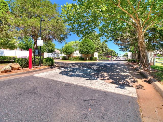 1909 Fair Meadow Drive, Edmond, OK 73003