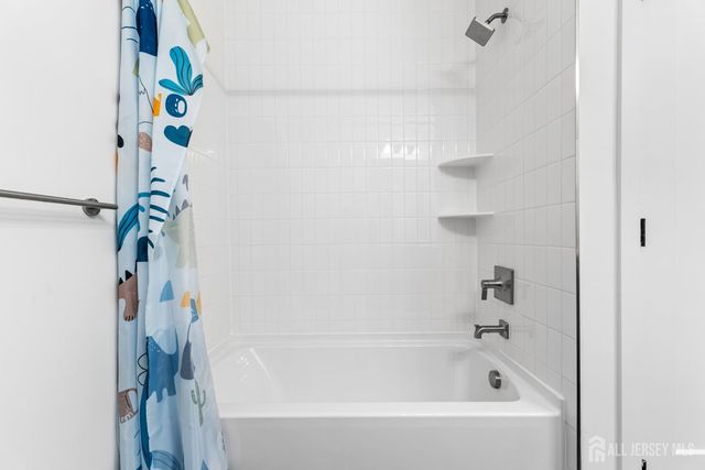 77 Mustang Drive, Manalapan, NJ 07726
