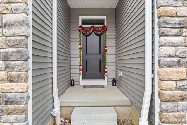 77 Mustang Drive, Manalapan, NJ 07726