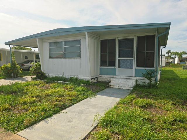 49 DRURY LANE, Tarpon Springs, FL 34689