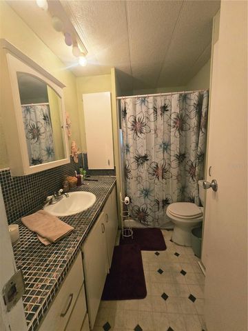 49 DRURY LANE, Tarpon Springs, FL 34689