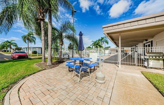49 DRURY LANE, Tarpon Springs, FL 34689