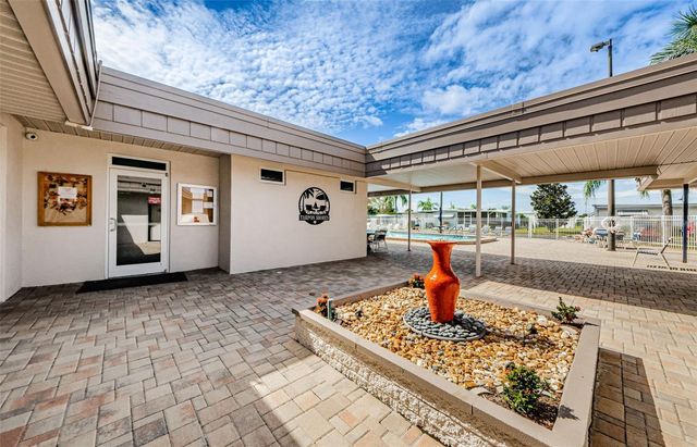 49 DRURY LANE, Tarpon Springs, FL 34689