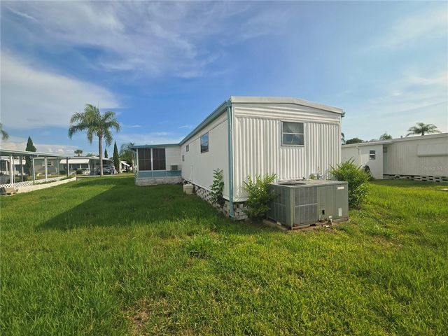 49 DRURY LANE, Tarpon Springs, FL 34689