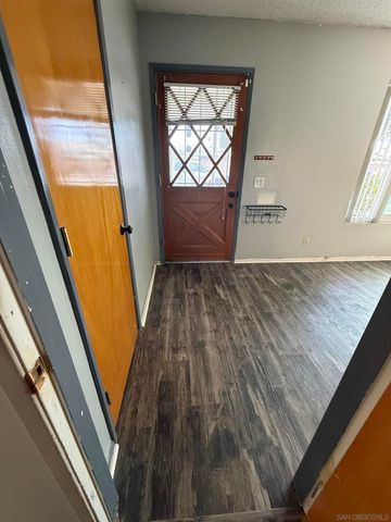 1540 W Whittier Avenue, Hemet, CA 92543