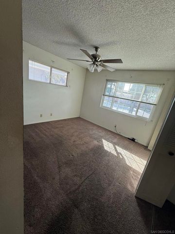 1540 W Whittier Avenue, Hemet, CA 92543