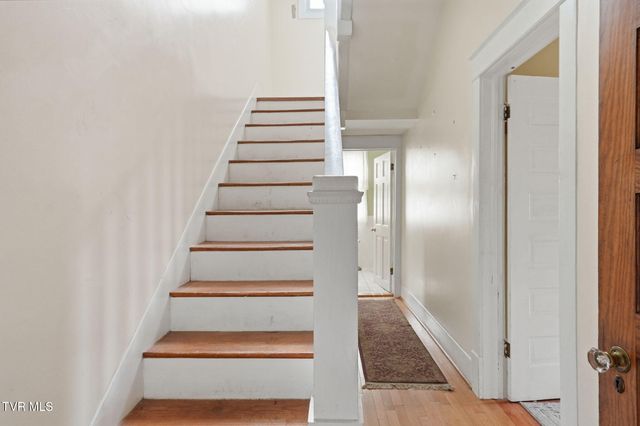 1221 West Sullivan Street, Kingsport, TN 37660