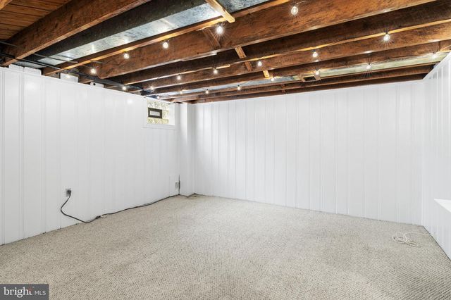 121 HOPKINS RD, Baltimore, MD 21212