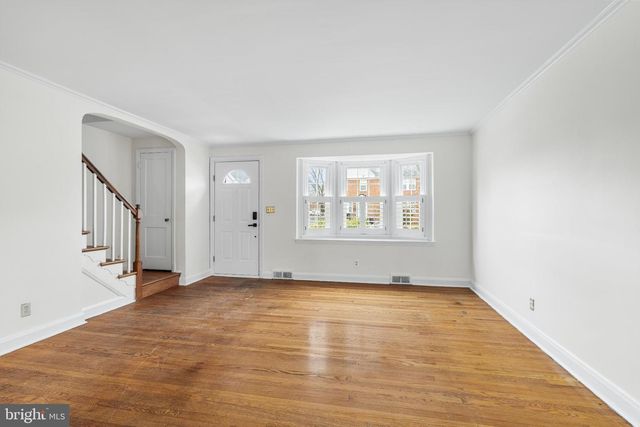 121 HOPKINS RD, Baltimore, MD 21212